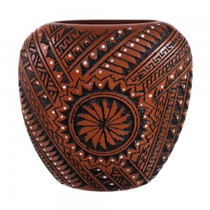Hand Crafted Navajo Pot By Artist Shelly Watchman JX130420