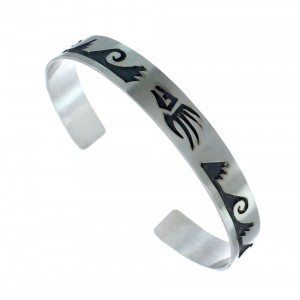 Navajo Authentic Sterling Silver Water Wave Bear Paw Cuff Bracelet JX130679